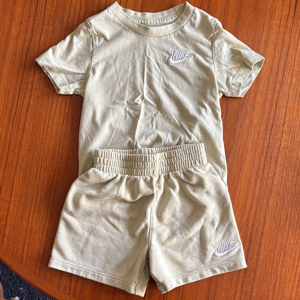 Nike Kids Sage T-Shirt and Shorts Set